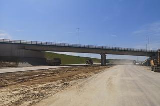 Budowa trasy S7 za granicą województw małopolskiego i świętokrzyskiego. Najnowsze zdjęcia