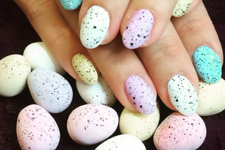 manicure na wielkanoc