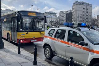 Pijany kierowca miejskiego autobusu na Pl. Trzech Krzyży. Tak go złapali