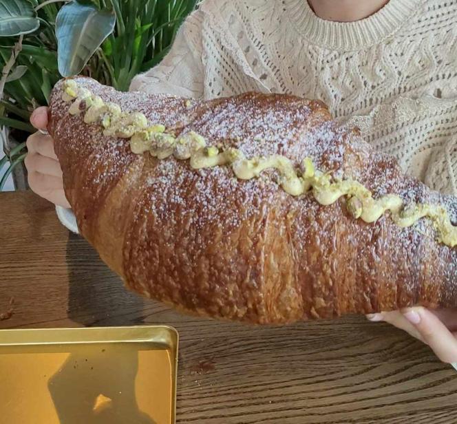 Gigantyczny croissant w Gdańsku