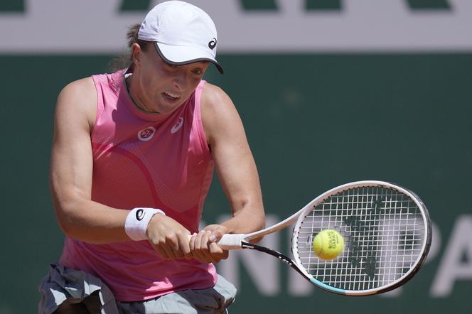 Świątek - Peterson O KTÓREJ GODZINIE gra Świątek II runda Roland Garros Znamy GODZINĘ meczu Świątek - Peterson w II rundzie Paryż