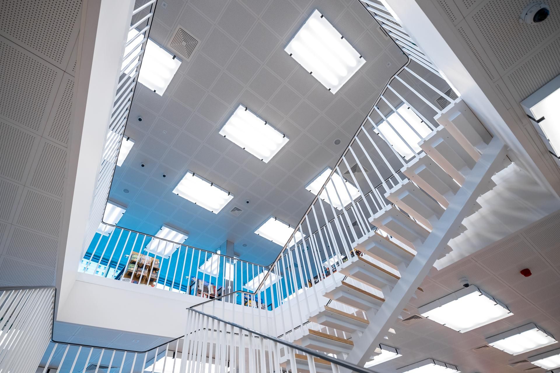 Wnętrza odnowionej "Cepelii" w Warszawie