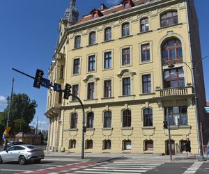 Strzelał do ludzi w Toruniu. Dziennikarz Marcin Lewicki jednym z poszkodowanychStrzelał do ludzi w Toruniu. Dziennikarz Marcin Lewicki jednym z poszkodowanych