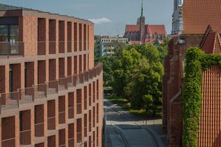 Ulica Bernardyńska we Wrocławiu odzyskuje blask