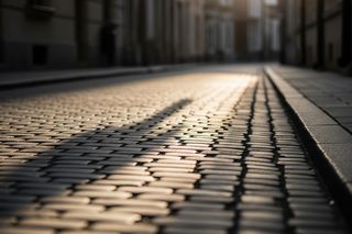 Nożownik na Starówce. Kogo terroryzował bandyta i jak go ujęto?