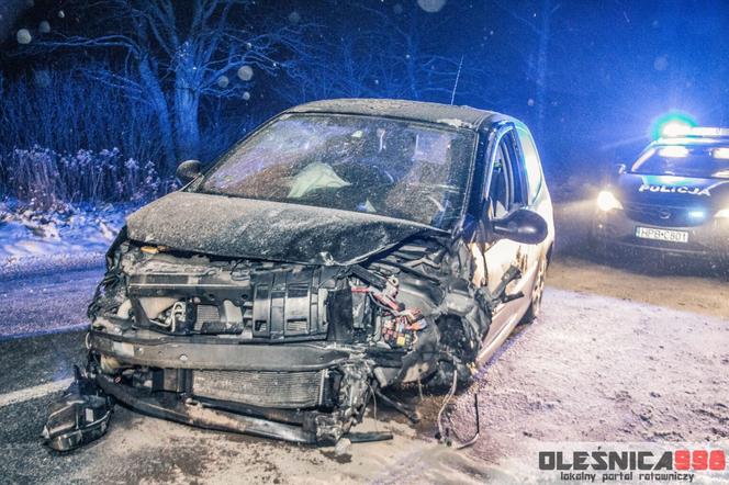 3 osoby ranne w wypadku pod Oleśnicą