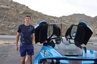 Hurkacz woził nas McLarenem po Stanach Zjednoczonych!