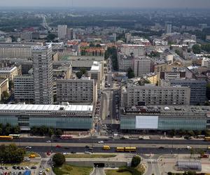 Aż trudno uwierzyć, że tak 20 lat temu wyglądała Warszawa. Miasto nie do poznania!