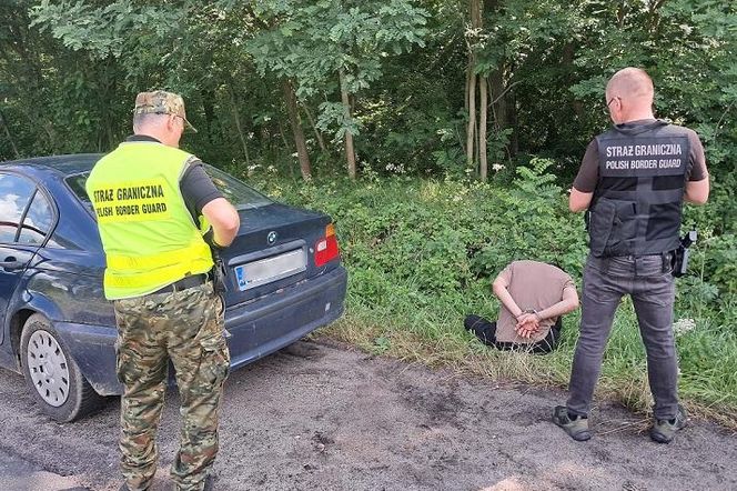 Polak próbował przemycić cudzoziemca przez polsko-niemiecką granicę. Nie był to jego pierwszy kurs z migrantami