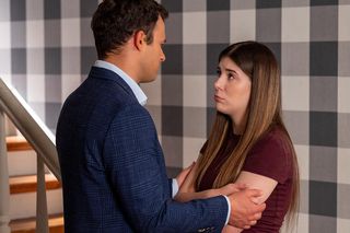 Barwy szczęścia, odcinek 3059: Agata (Natalia Zambrzycka), Ignacy (Olaf Staszkiewicz)