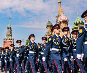 Zełenski i rosyjska armia przy granicy z Ukrainą 