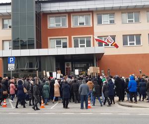 Protest w Dąbrowie Tarnowskiej. Mieszkańcy Powiśla mówią „NIE” spalarni w Wielopolu 