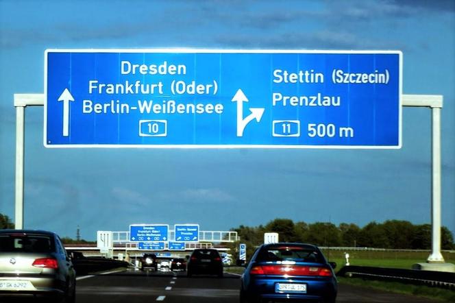 Za autostrady w Niemczech trzeba już płacić. Nowe przepisy uderzą również w Polaków. Potężny cios 