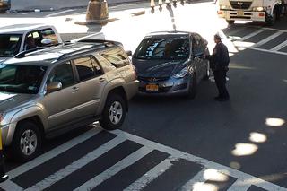 Kierowcy jeżdżą po NYC jak chcą, bo nie boją się mandatów. Policja sobie nie radzi