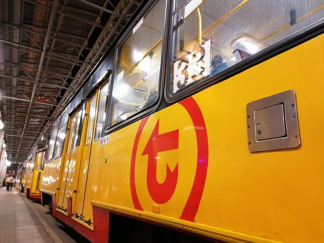 Święta 2020: Jak pojadą tramwaje i autobusy w Warszawie? Sprawdź świąteczny rozkład jazdy