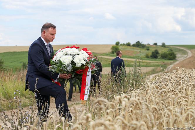 Prezydent Andrzej Duda oddał hołd ofiarom rzezi wołyńskiej