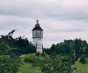 Prawie jak dom Muminków. Zabytkowa wieża na Mazurach zachwyca