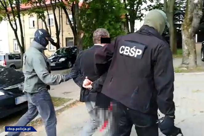 Wybuch w pasażu handlowym przy Warszawskiej. Zatrzymanie sprawców [ZDJĘCIA]
