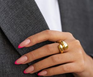 Oto najmodniejsze paznokcie tego lata według AI. Którą opcję wybierzesz? 