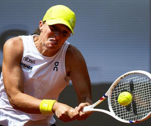 Klęska Igi Świątek z Danielle Collins. Fani nie mają wątpliwości. Wskazują winnego