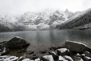 W Tatrach spadł śnieg. Na Kasprowym Wierchu jest już 17 centymetrów białego puchu