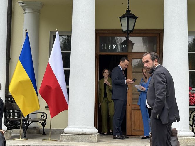 Radosław Sikorski przyjął delegację z Ukrainy w Chobielinie