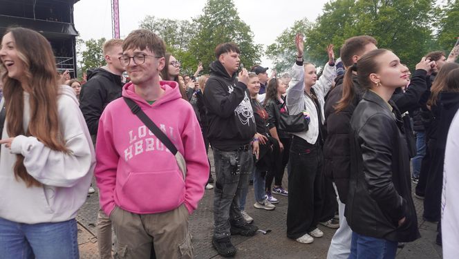 Kortowiada 2025. Koncerty na Plaży Kortowskiej przyciągnęły tłumy. Tak wyglądał drugi dzień imprezy!