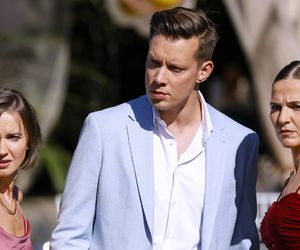 Pierwsza miłość. Zmiany w obsadzie od kolejnego sezonu. Wiemy, kim będą nowi bohaterowie - ZDJĘCIA