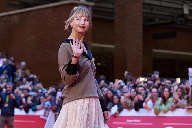 Jennifer Lawrence idzie pod nóż! Powiększy biust, ale tego nie zrobi nigdy