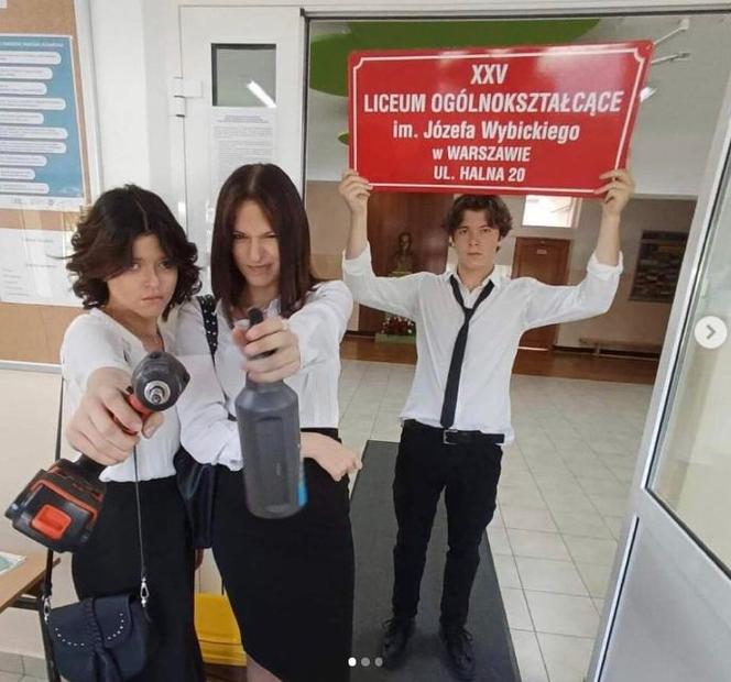 M jak miłość. Basia (Gabriela Raczyńska), Ania (Gabriela Świerczyńska), Damian (Oliver Proctor)