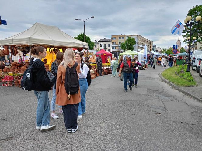 Stoiska wystawców podczas Jarmarku św. Stanisława można odwiedzać w godz. 10.00-18.00 w dn. 10 i 11 maja