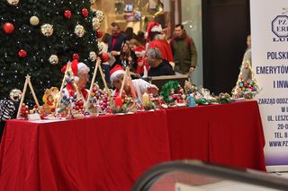 Św. Mikołaj czekał na dzieci w galerii Olimp w Lublinie