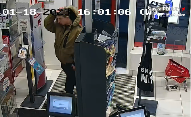Złodzieje sklepowi kradną w Rossmannie w Mysłowicach