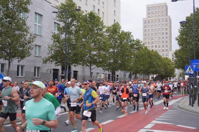 Uczestnicy Maratonu Warszawskiego 2025