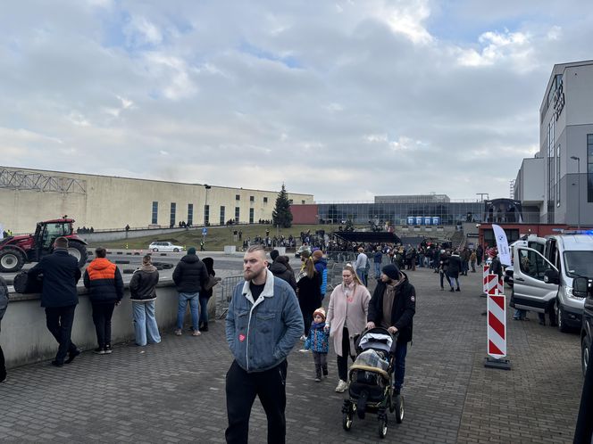 Finał WOŚP w Olsztynie. Występy artystyczne w Kortosferze i driftowanie na parkingu UWM