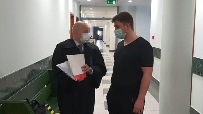 Zenek Martyniuk dowiózł syna do sądu