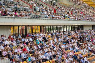 Białystok. Kongres Świadków Jehowy zgromadził tłumy na Stadionie Miejskim
