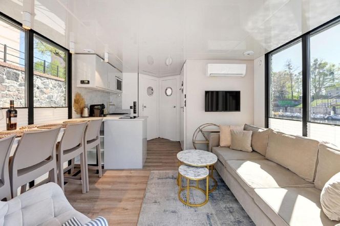 Houseboat firmy La Mare
