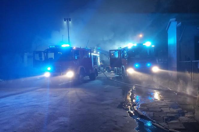 W pożarze kamienicy w Łodzi zginęła jedna osoba