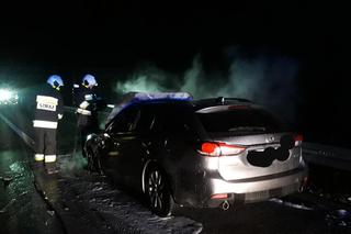 Łódzkie: Na S8 płonął samochód! W akcji trzy zastępy strażaków [FOTO]