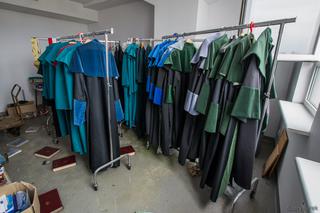 Zlikwidowana szkoła nadal straszy [GALERIA]