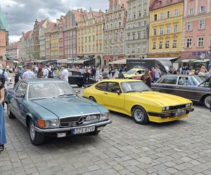 Parada zabytkowych samochodów