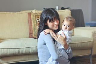 Umowa z nianią. Państwo zapłaci za składki! Zobacz, jak skorzystać z babciowego