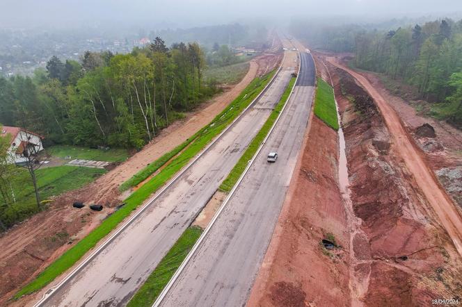 Budowa pierwszej cześci obwodnicy Zawiercia i Poręby już trwa. Zakończy się w 2025 roku