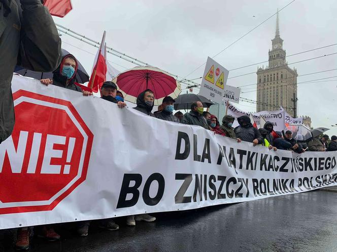 Protest rolników 2020 - 21 października. Gdzie blokady i utrudnienia? [LISTA, ZDJĘCIA]