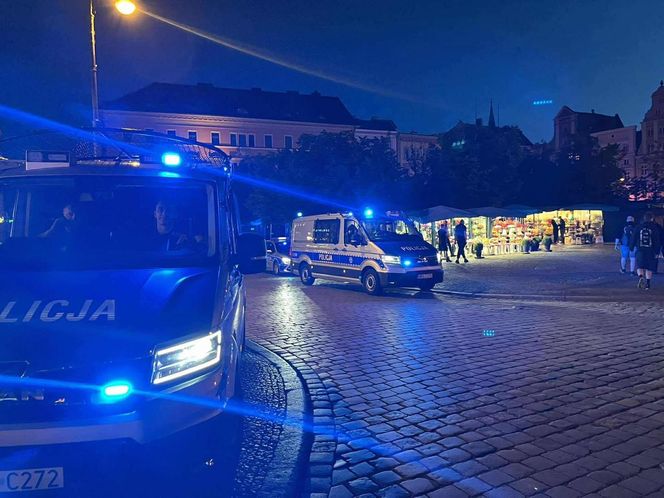 Bitwy kibiców na Rynku we Wrocławiu