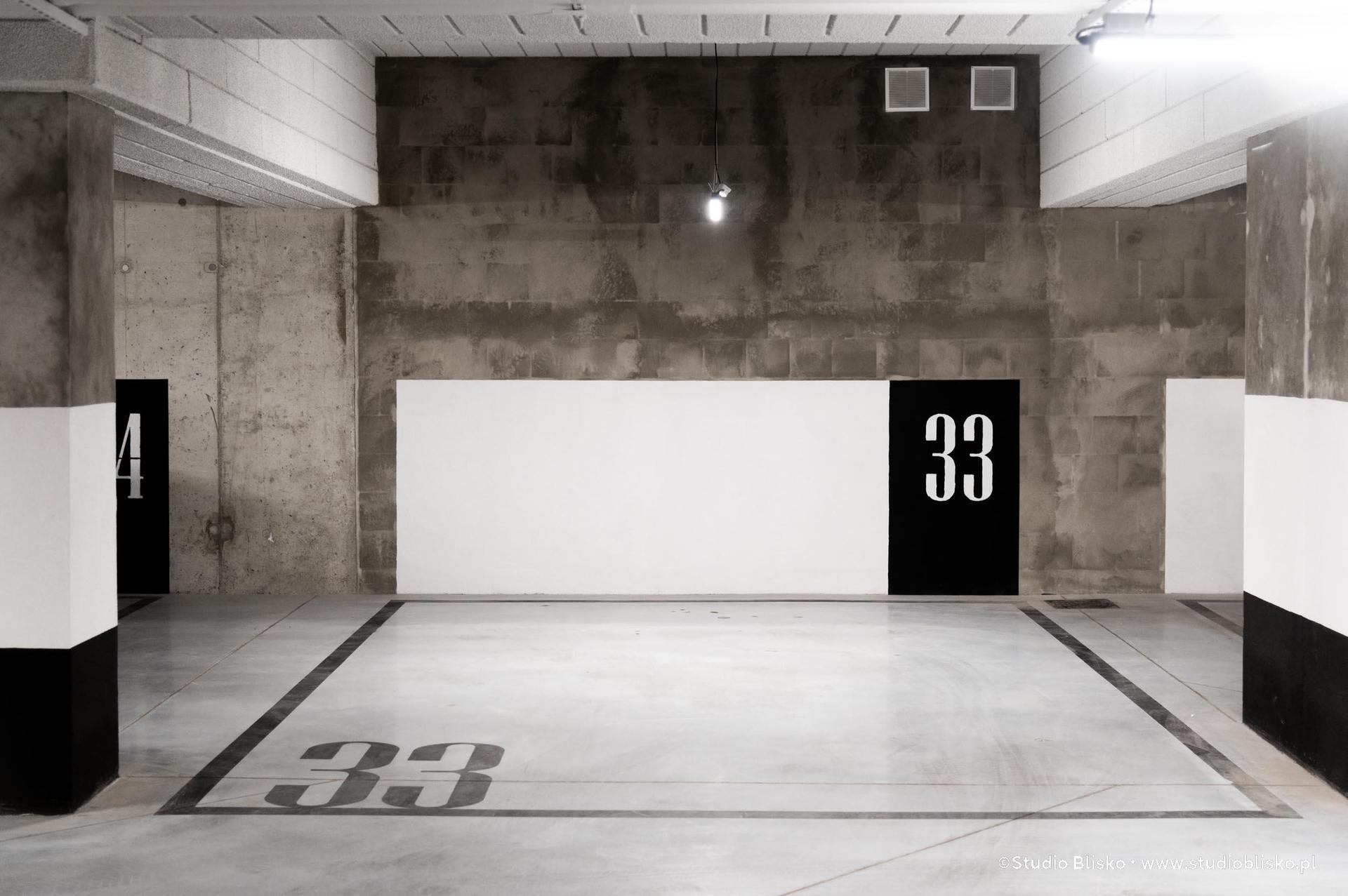 Wayfinding dla apartamentów Naturia w Toruniu 