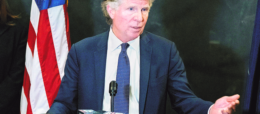 Kręcą bicz na Trumpa