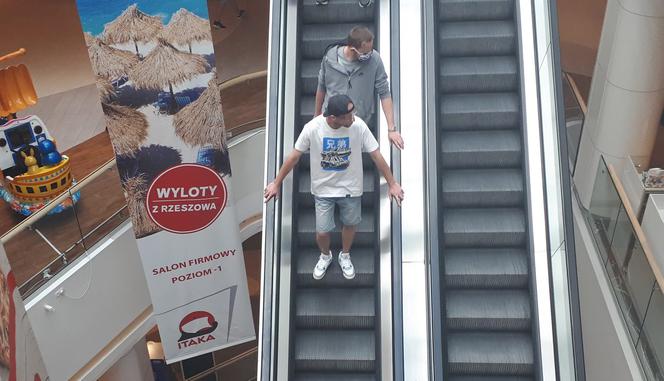 Rzeszowianie już nie chcą chodzić w maseczkach