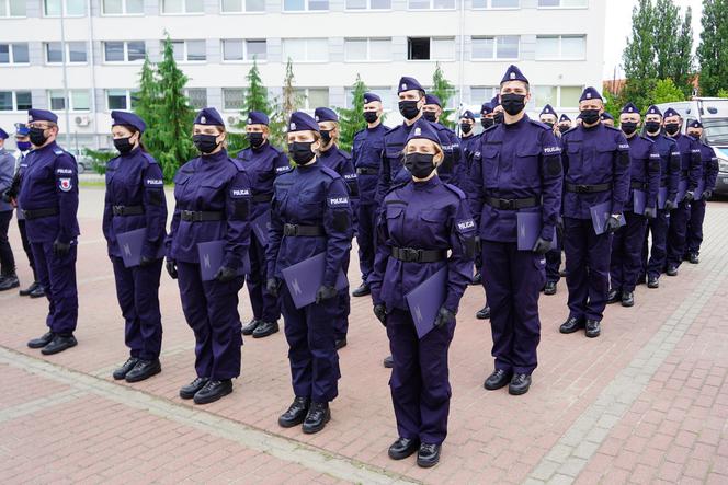 Ślubowanie policjantów w Bydgoszczy. Zdjęcia z uroczystości